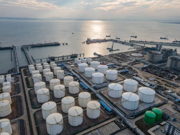 Chemiese logistiek binne-EU en die Franse groeiuitsondering