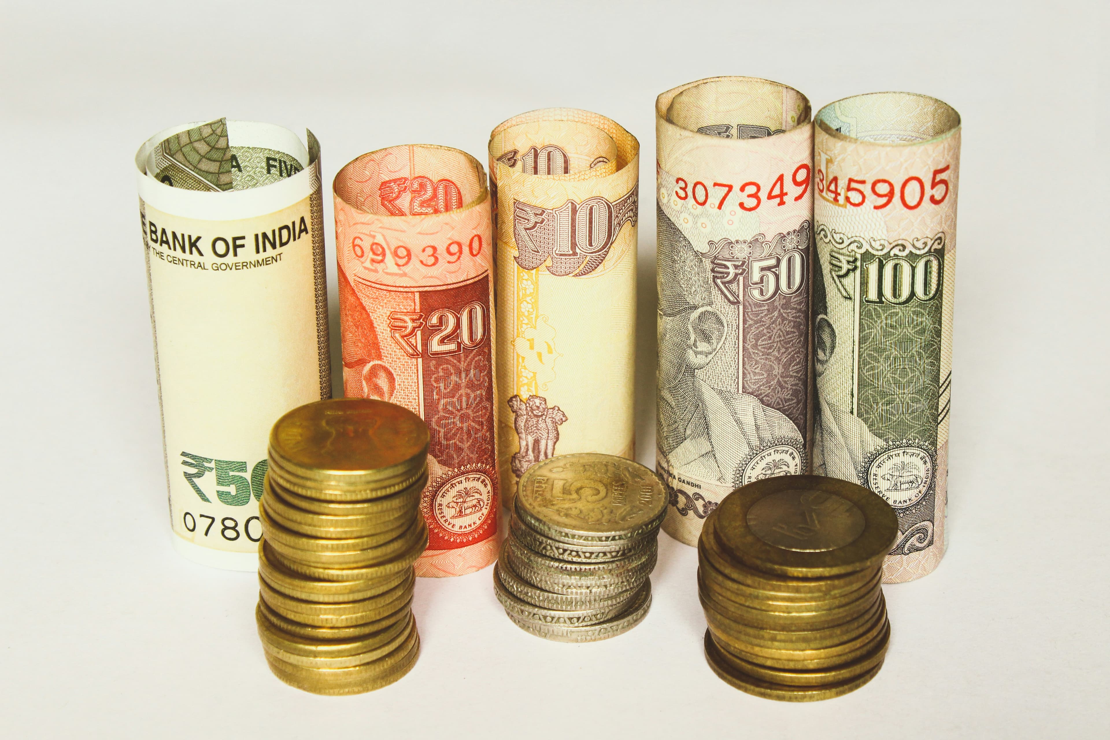 Rupee waardevermindering voeg 'n nuwe kosteveranderlike by tot die Indiese API-uitvoer